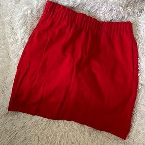 Red mini skirt with pockets